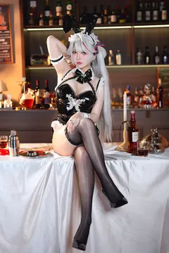 半半子 – 歐根親王Bunny[62P/7V/762MB] - 3