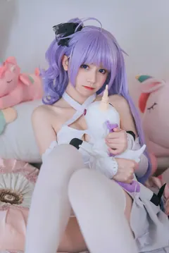 猫大人 – 碧蓝航线 独角兽 原皮[18P/161MB] - 2