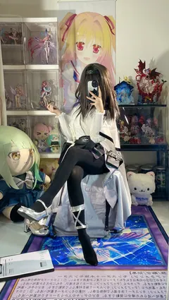 白栎Shirly – 普瑞赛斯[130P/374MB] - 2