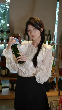 青柠映画 NO.097 小小 红酒服务员[171P/2V/7.63GB] - 2