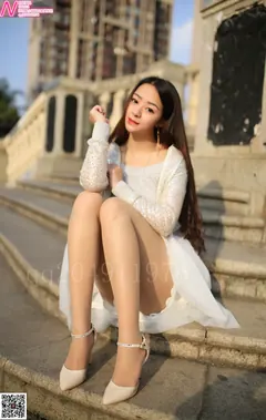 [纳丝摄影]0013 张诗敏小解解白富美丝袜[70P/330MB] - 1