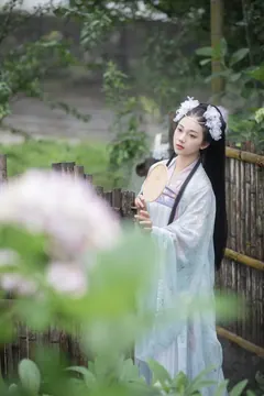 [YITUYU艺图语]2023.04.23 不知春 秋哒哒–[34+1P/460MB] - 4