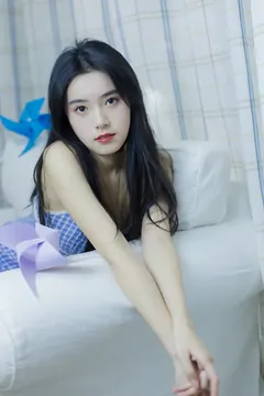 [YITUYU艺图语]2023.04.23 渐暖 靜鏡婧[31+1P/300MB] - 3