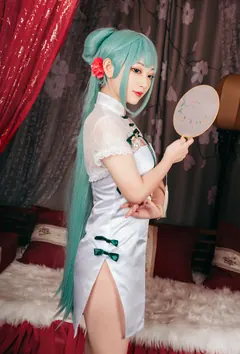 [YITUYU艺图语]2023.04.29 初音旗袍 桃墨公子x [39+1P/311MB] - 3
