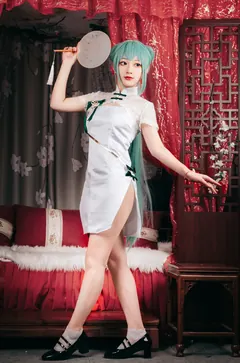 [YITUYU艺图语]2023.04.29 初音旗袍 桃墨公子x [39+1P/311MB] - 4