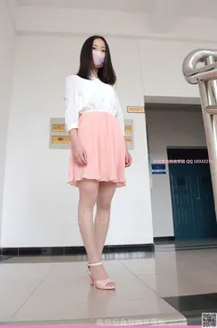 [纳丝摄影]0040 小丸子 口罩长腿萌妹[72P/283MB] - 2