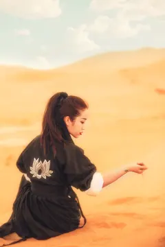 [YITUYU艺图语]2023.05.01 赤地千里 百万[43+1P/344MB] - 2