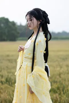 [YITUYU艺图语]2023.05.01 风吹麦浪 若若yuu[21+1P/194MB] - 1