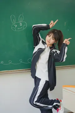 [YITUYU艺图语]2023.05.04 春日校园 shiro[25+1P/393MB] - 3