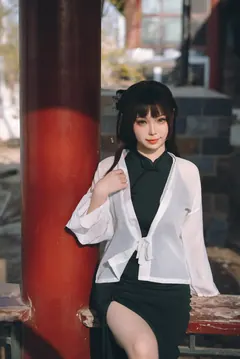 [YITUYU艺图语]2023.05.07 春游之旗袍 小桃川奈奈[31+1P/216MB] - 1