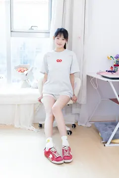 勿恋传媒 NO.2680 山奈-帆布鞋、白棉袜、裸足[155P/1V/3.23GB] - 3