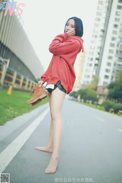 [纳丝摄影]0094 乔乔 红色卫衣[53P/475MB]