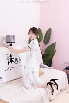 [BoBoSocks袜啵啵]NO.698 香菜-高跟鞋、薄肉丝、裸足[155P/1V/6.42GB] - 2