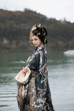 [YITUYU艺图语]2023.05.12 女皇陛下 赵瑞洁EZ_[23+1P/183MB] - 3