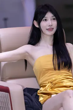 精选街拍作品 NO.6926 车模李依恩[123P/165MB] - 2