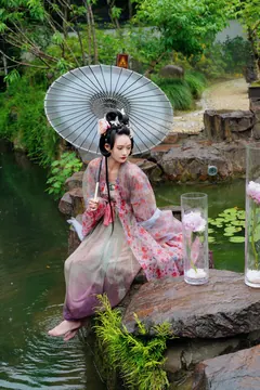 [YITUYU艺图语]2023.05.16 天青色等烟雨 兔子Zzz不吃胡萝卜[27+1P/378MB] - 3