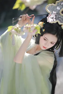 [YITUYU艺图语]2023.05.16 月是人间散客 吾岁[27+1P/560MB] - 3