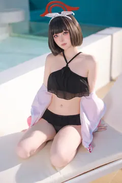 屿鱼 NO.071 – 蔚蓝档案 静山真白泳装[30P/218MB] - 2