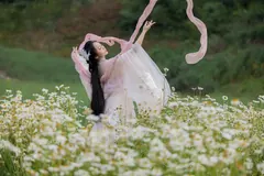 [YITUYU艺图语]2023.05.28 雏菊花海 阡墨红尘[22+1P/376MB] - 4