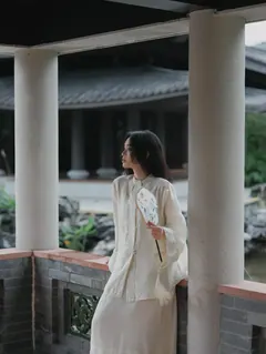[YITUYU艺图语]2023.05.28 夏雨 橙子[53+1P/303MB] - 2