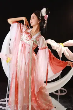 [YITUYU艺图语]2023.06.03 小荷花 柚二白白[24+1P/142MB] - 4