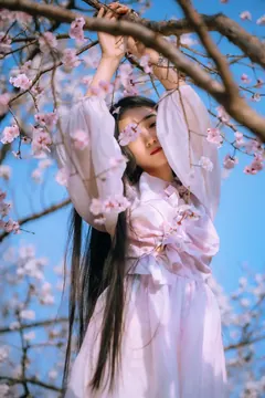 [YITUYU艺图语]2023.06.04 桃花少女 异域荷包蛋[21+1P/179MB] - 2