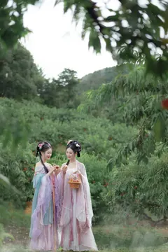 [YITUYU艺图语]2023.06.05 采桃 银月&薯片[21+1P/236MB] - 1