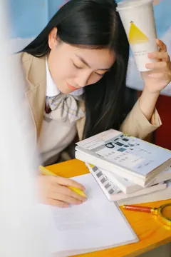 [YITUYU艺图语]2023.06.05 匆匆那年 静静[21+1P/165MB] - 2