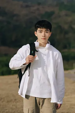 [YITUYU艺图语]2023.06.05 阳光下的白衣少年 孔浩旬[26+1P/163MB] - 1