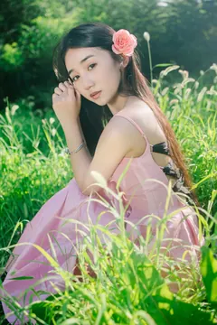[YITUYU艺图语]2023.06.09 绿草地少女写真 异域荷包蛋[36+1P/532MB] - 1