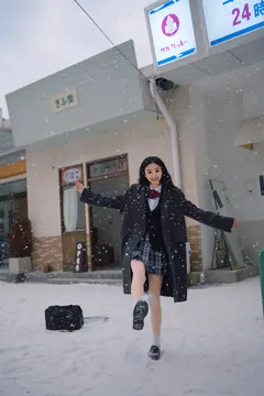 [YITUYU艺图语]2023.06.09 冬日JK 小泽[34+1P/433MB] - 4