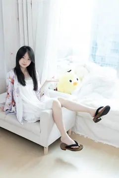 勿恋传媒 NO.2715 萌萌-木屐、薄黑丝、纯白棉袜[197P/1V/5.64GB] - 3