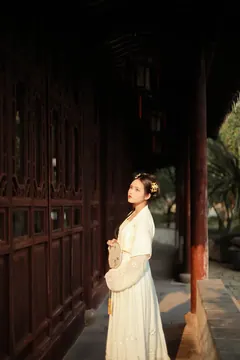 [YITUYU艺图语]2023.06.13 庭深日暮 溪木若颖[19+1P/244MB] - 2
