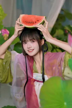 [YITUYU艺图语]2023.06.30 浮香花谷 兔子Zzz不吃胡萝卜[54+1P/594MB] - 4