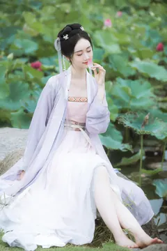 [YITUYU艺图语]2023.07.01 采荷 灵潇[21+1P/310MB] - 2