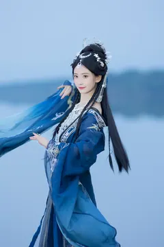 [YITUYU艺图语]2023.07.06 苗疆圣女 嘉月月月[20+1P/113MB] - 1