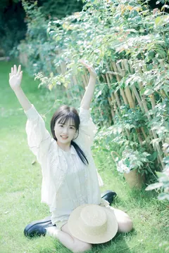 [YITUYU艺图语]2023.07.10 闲逛的意义 小怡美眉cute[26+1P/259MB] - 3