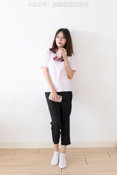 [BoBoSocks袜啵啵]积分限定作品 NO.043 小甜豆-校服、平底布鞋、白棉袜、裸足[175P/1V/6.60GB] - 2