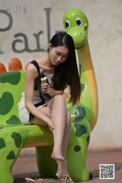 [IESS异思趣向] 一千零一夜 102 腿腿《妈妈，那个解解有冰淇淋3》 [95P/95MB] - 2