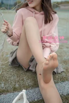 [MSLASS梦丝女神]2019.04.23 操场小甜心 玥玥 [65P/1V/1.45G] - 1