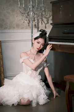 [YITUYU艺图语]2023.08.01 天使 小轩在不在[22+1P/319MB] - 3