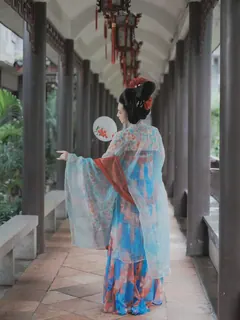 [YITUYU艺图语]2023.08.01 雨后游园 琳琅[32+1P/230MB] - 1