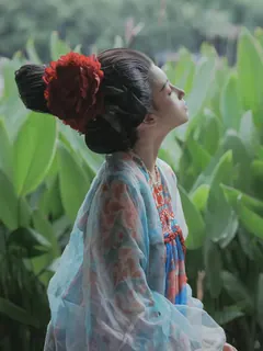 [YITUYU艺图语]2023.08.01 雨后游园 琳琅[32+1P/230MB] - 4