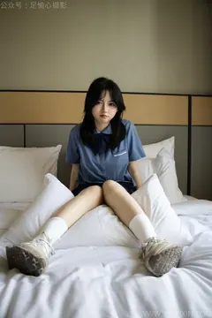 足愉心 NO.115 水水（搭配：运动鞋、白棉袜、裸足）[150P/2V/15.1GB] - 3