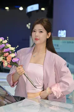 精选街拍作品 NO.7180 绝色颜爆春晓[216P/295MB] - 4