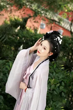 [YITUYU艺图语]2023.08.06 问佛 苏念[37+1P/310MB] - 3