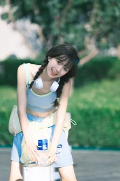 [YITUYU艺图语]2023.08.07 世界约好一起逛 阿悦[22+1P/181MB] - 3
