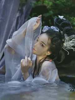 [YITUYU艺图语]2023.08.11 化蝶 琳琅[32+1P/194MB] - 3