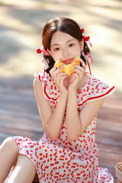 [YITUYU艺图语]2023.08.11 午后 小甜同学[54+1P/704MB] - 1