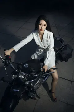 [YITUYU艺图语]2023.08.13 MOTORCYCLE Chenaling_CL[29+1P/386MB] - 2